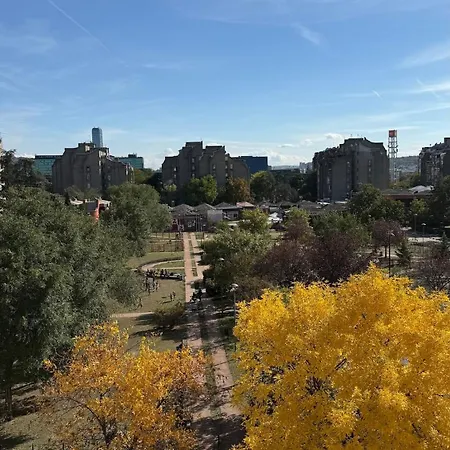 Arena Public Free Parking In Front Of Building Апартаменты Белград