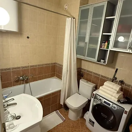 Апартаменты Arena Public Free Parking In Front Of Building