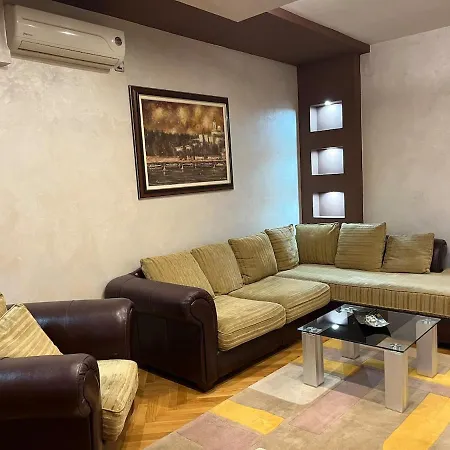 Arena Public Free Parking In Front Of Building * Белград